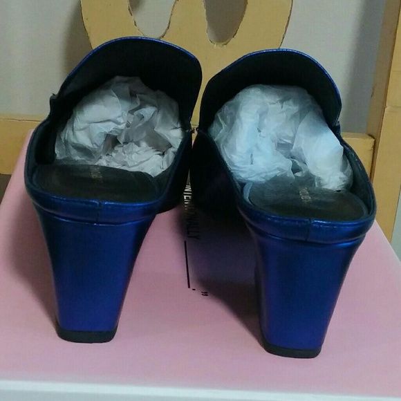 Intentionally Blank Bright Blue Mules 9 - Picture 6 of 8